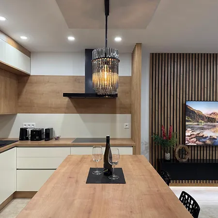 Luxury Near Prague - Garden - Parking דירה *