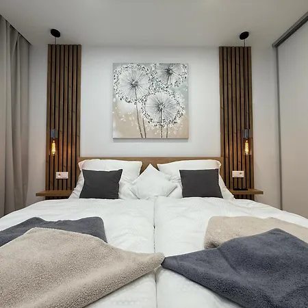 Διαμέρισμα Luxury Near Prague - Garden - Parking